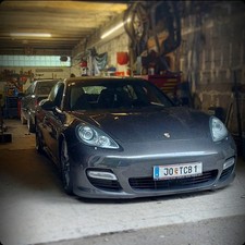 Porsche Panamera TURBO