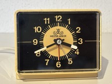 Meister Anker MO1 Tischuhr