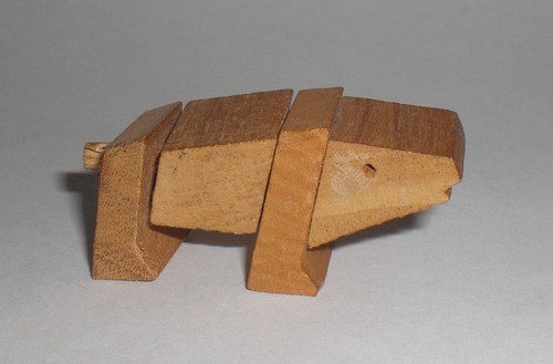 Altes holz spielzeug hund - altes,