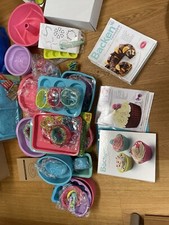 Backen & Genießen Backrezepte Backbücher + viele Silikon Backformen Torten Dekor