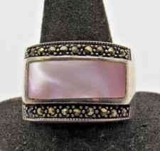 26088/ Vintage Ring Silber 925 + Perlmutt + Markasite  InnenØ ca. 19 mm