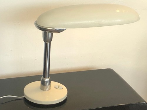 Streamline design tischlampe - tischlampe, /