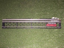 17527 Kühlergrill TOYOTA