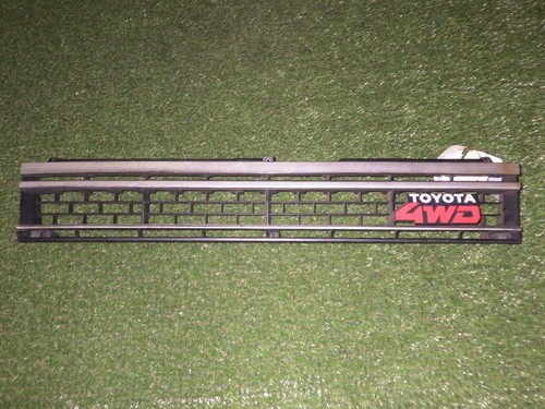 17527 kühlergrill toyota - 17527,