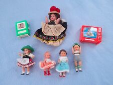 5 nostalgische Püppchen, 2 Puppenhaus Fernseher