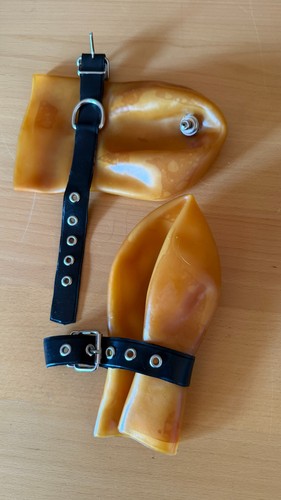 Heavy rubber bondage - heavy,