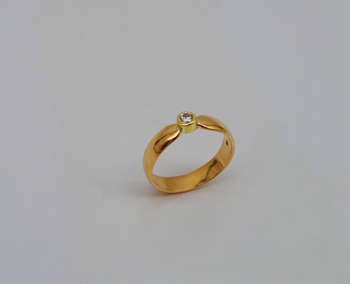 Ring 585 gelbgold mit - 14,
