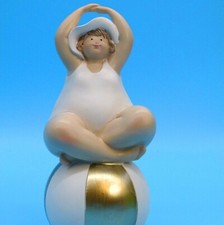Yogafigur Dekofigur dicke Lady