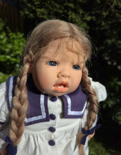 Götz Künstlerpuppe Hilka 54 cm Puppe CARLOS 1995 Carin Lossnitzer Sabber Baby