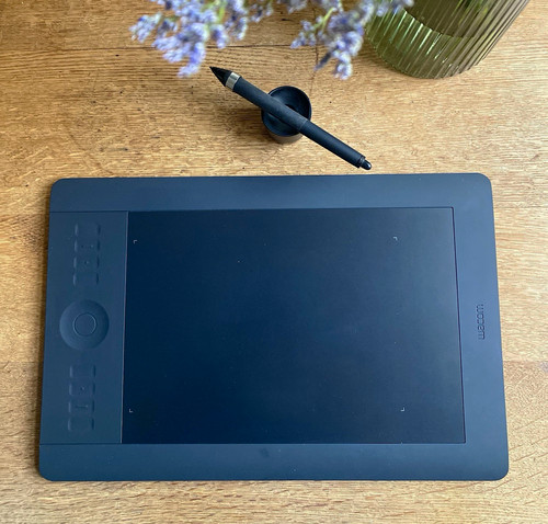 Wacom intuos5 touch - wacom,