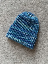 Selbstgestrickte Mütze