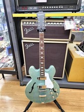 Epiphone Semi-Hollow Casino