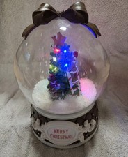 Spieluhr Schneekugel mit Funktion und LED  spielt 7 Melodien Batteriebetrieben