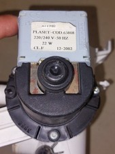 Umwälzpumpenmotor AEG 124621940 Plaset 63808 Schraubenbefestigung