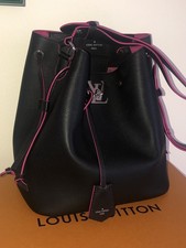 Louis Vuitton Lockme Bucket