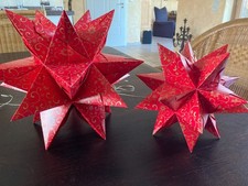 2 x  Bascetta Stern, Weihnachtsstern fertig gefalten, rot gold, 30 cm bzw. 20 cm