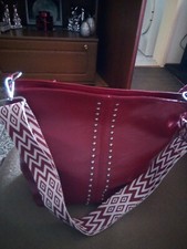 Rote Handtasche mit Nieten NEU