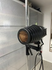 Multiblitz Lichttubus mit Wabenfilter