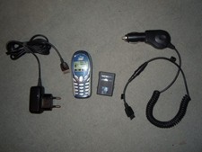 Siemens A55 Handy, inkl. 2 Akkus, Ladegerät, KFZ-12V-Ladegerät, Zubehörpaket gut