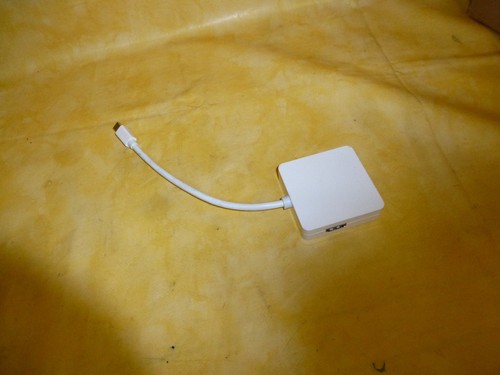 Multiport travel dock display - multiport,