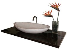 Waschbecken aus Naturstein