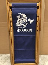 Markenliegestuhl Hobgoblin. Hartholzrahmen mit Canvas-Schlinge.