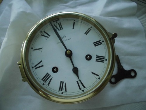 Mechanische glasenuhr schatz - , "schatz