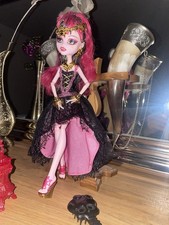 Monster High Draculaura 13