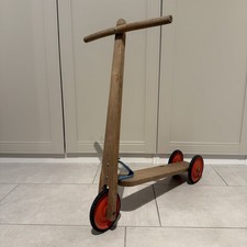 Alter Kinderroller Holzroller Tretroller  Holz Vintage  Deko Spielzeug 