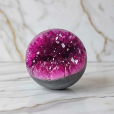 Amethyst Kugel 7 cm 370 g –