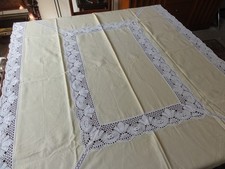 Feine Tischdecke Hableinen mit Häkelarbeit Handarbeit ca. 120 x 160 cm, hellgelb