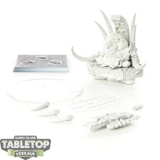 Lizardmen - Slann Mage Priest