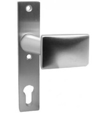 Türknopf eckig gekröpft auf