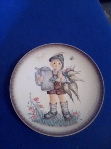 Hummel relief wandteller - m.j.hummel,