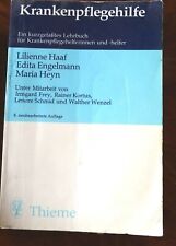 Krankenpflegehilfe - Lehrbuch für Krankenpflegerhelferinnen u. -helfer Thieme  