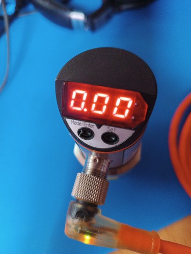 Ifm pressure sensor - ifm,