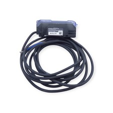 Keyence Digital Fiber Sensor FS-V21RP 12-24V DC - used -