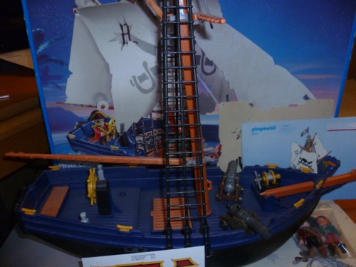 Playmobil piratenschiff - playmobil,