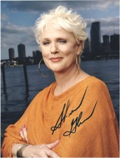 Film (USA) | Sharon GLESS | 2000er Foto (Portrait SW XL) "Burn Notice"