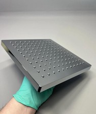 Quadratischer Regenduschkopf