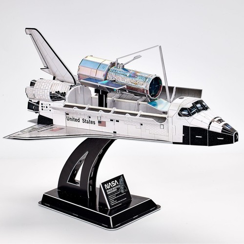 Space shuttle discovery - discovery, cm