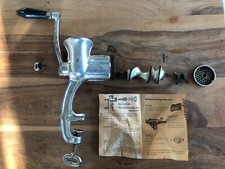 Alter Fleischwolf/ Gemüsewolf aus Metall UNVOLLSTÄNDIG Ersatzteil