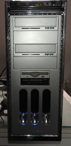 PC-Gehäuse aus
