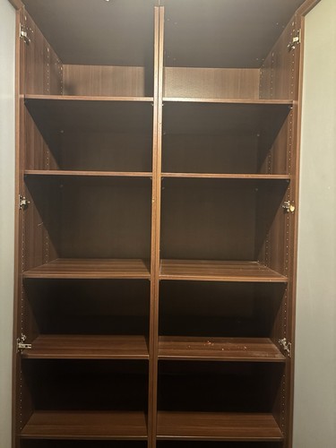 Großer schrank mit glastüren - großer,