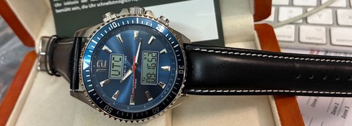 Moderne funkuhr master time - moderne,