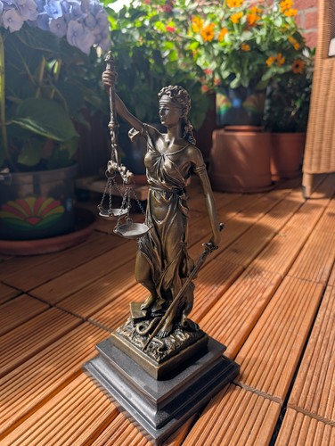 Justitia bronze figur 35cm - justitia,