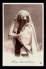 Ägypten JUNGE ARABERIN mit NIQAB und ZIGARETTE * Vintage Foto-AK u 1920 RPPC