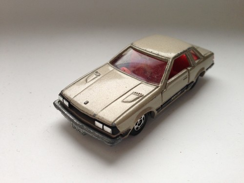 Tomy tomica nissan - no.6,