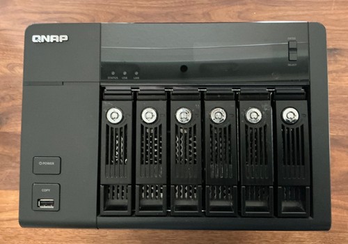 Qnap 670 pro bay - 6-bay, |