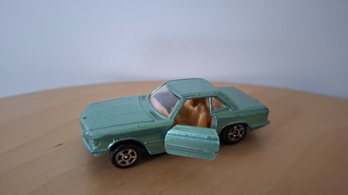Corgi mercedes benz - mercedes, 500